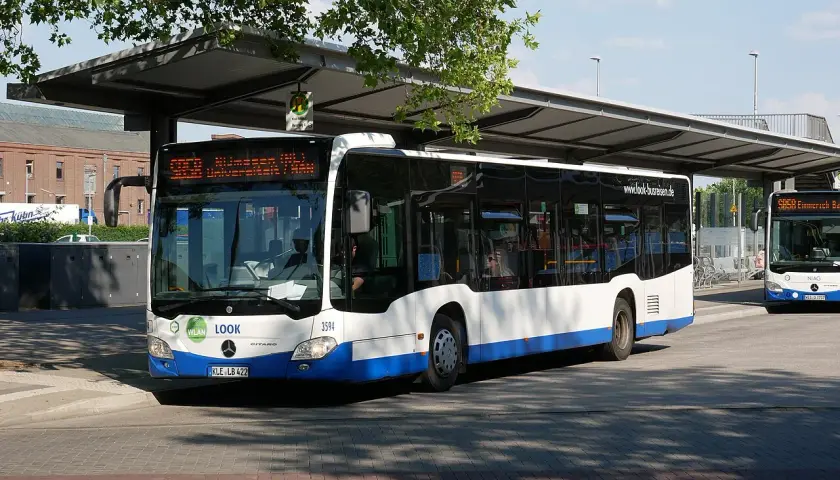 Buslinie SB58 von Kleve nach Nijmegen. Informieren Sie sich über den kleve nijmegen bus sb58 preis und Fahrplan.