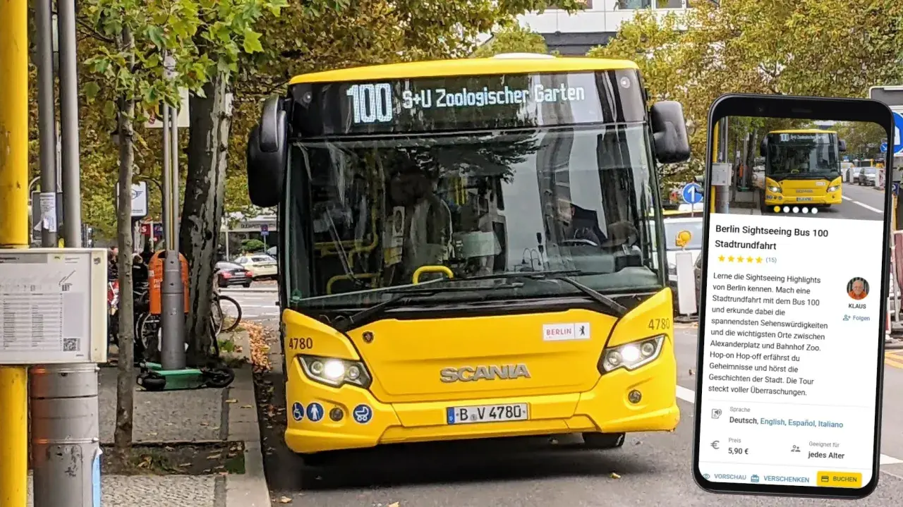 Gelber Sightseeing-Bus 100 in Berlin. Die App zeigt, wie viel kostet ein linienbus: 5,90 €.