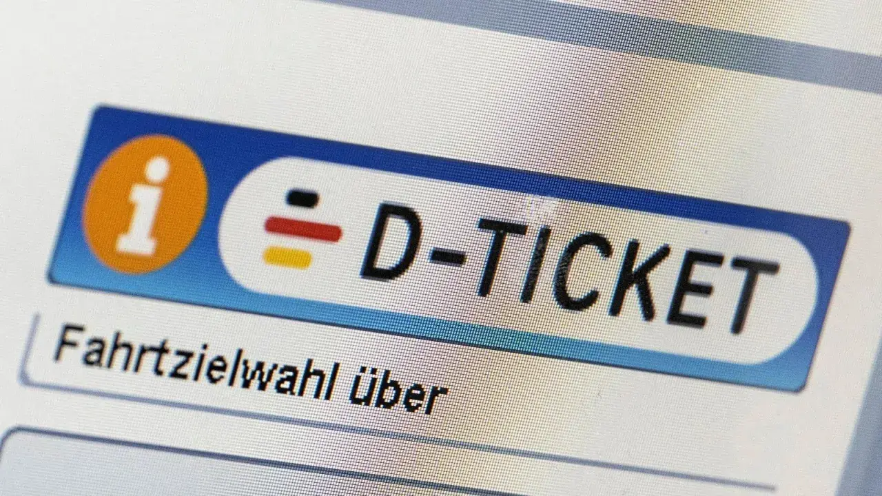 D-Ticket-Logo mit Deutschlandfarben. Hier wird das 24 stunden ticket nrw für die Fahrtzielwahl angezeigt.