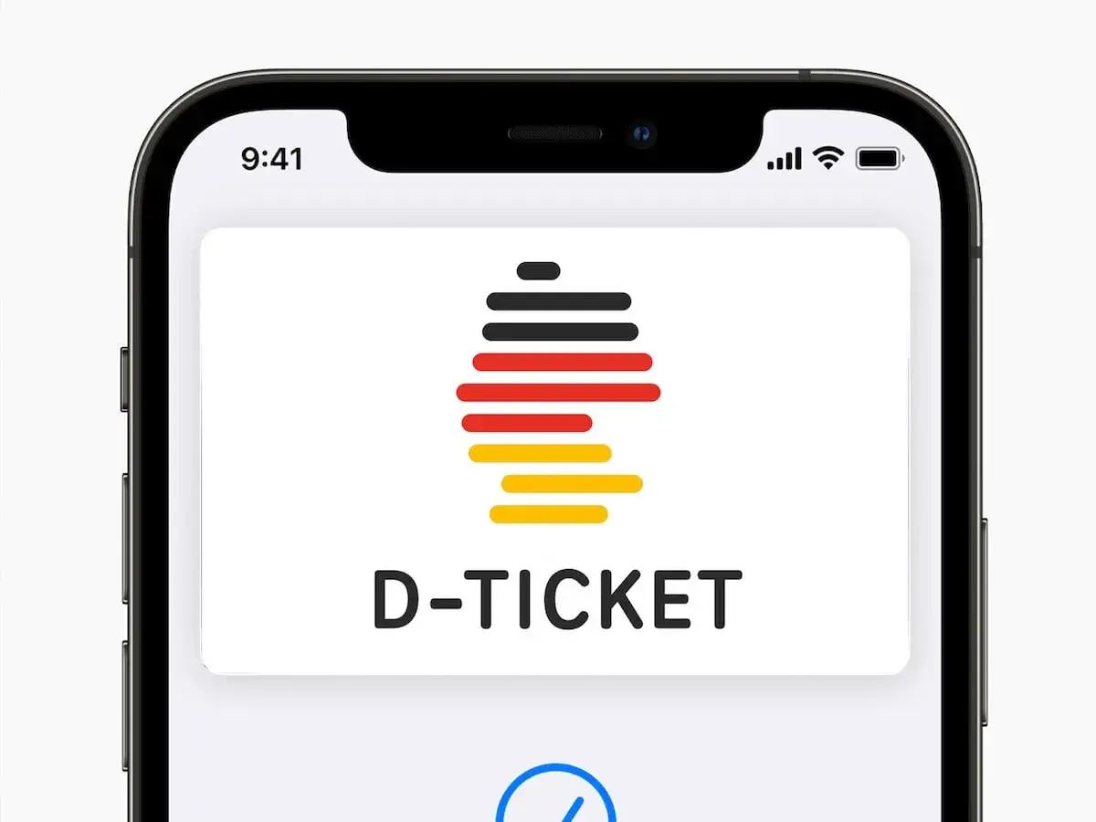 Das Deutschlandticket im Apple Wallet auf einem iPhone. Einfach und praktisch f&uuml;r unterwegs.
